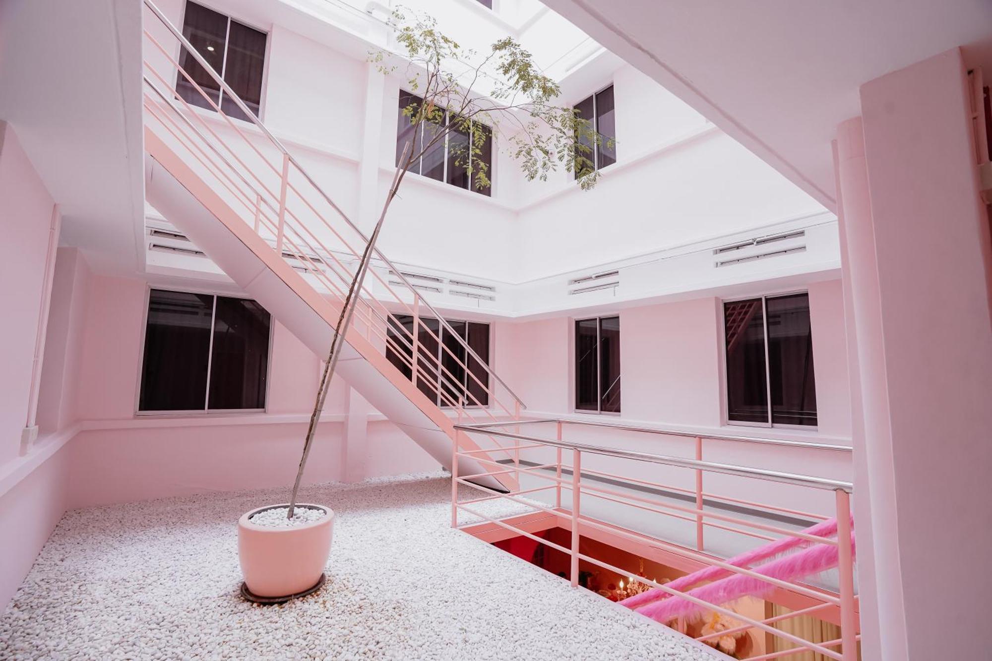 Pink Cabana Hotel George Town Exterior foto