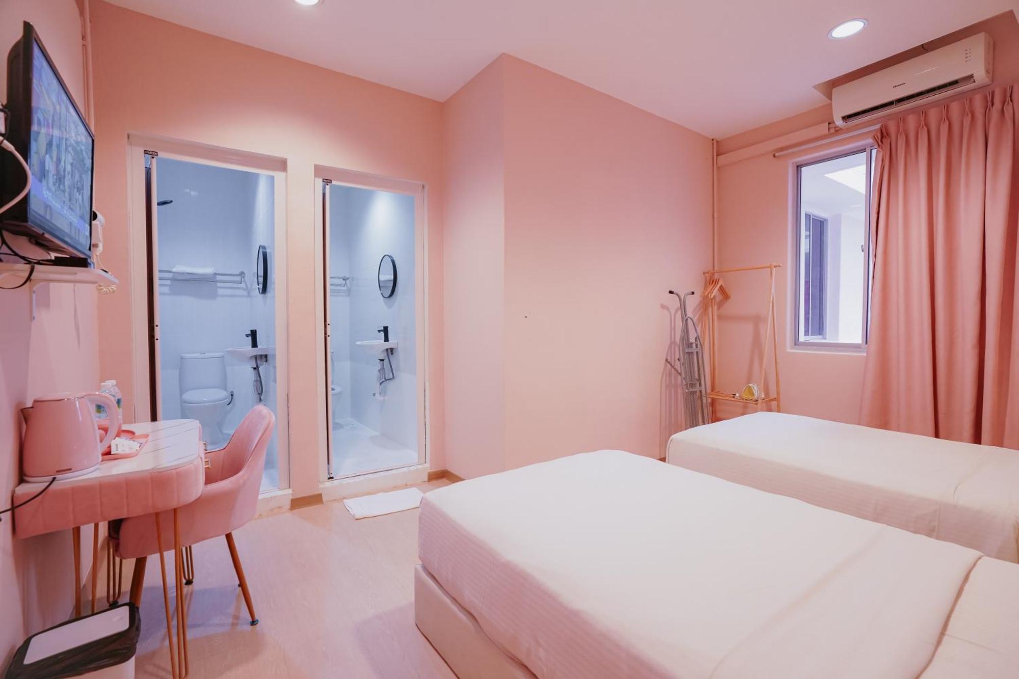 Pink Cabana Hotel George Town Exterior foto